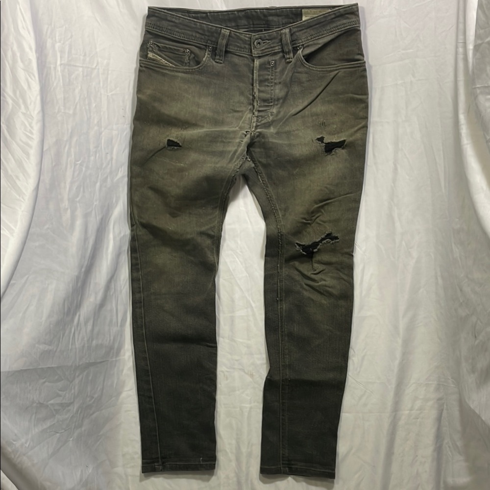 Men's Distressed diesel Jeans 32